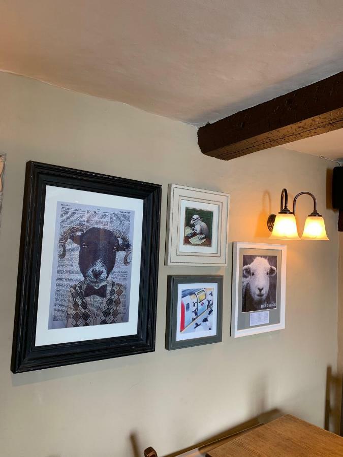 Red Lion Inn ホークスヘッド エクステリア 写真